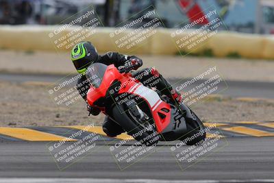 media/Jan-15-2023-SoCal Trackdays (Sun) [[c1237a034a]]/Turn 2 Set 1 (1145am)/